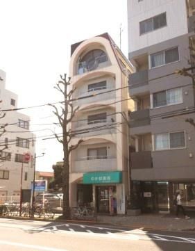 �����s�L���捂�c�̃e�i���g�̌����O��