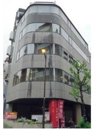 �����s���c�捍���̃e�i���g�̌����O��