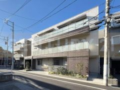 �����s�L����G�i���J�Q���ڂ̃}���V�����̌����O��